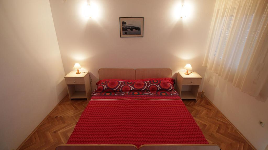 Apartments Ivka Оміш Екстер'єр фото