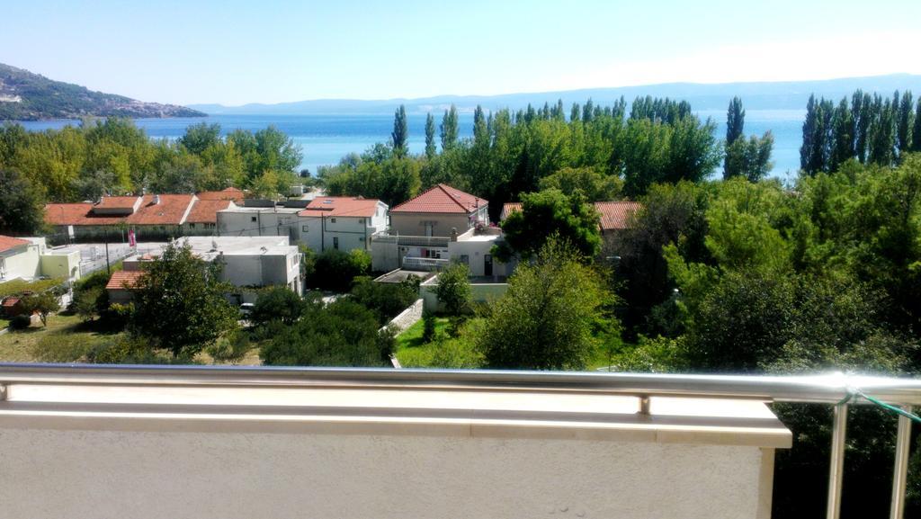 Apartments Ivka Оміш Екстер'єр фото